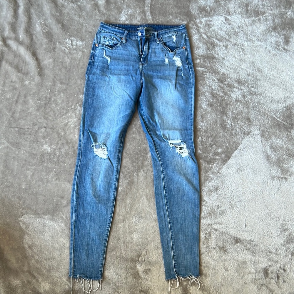 blue ripped stretch skinny jeans